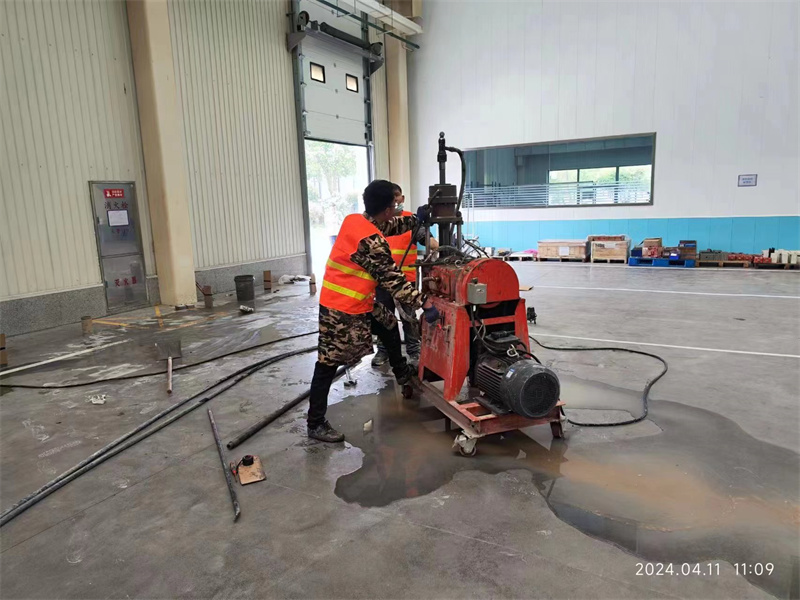 融水厂房地面下沉塌陷注浆加固施工